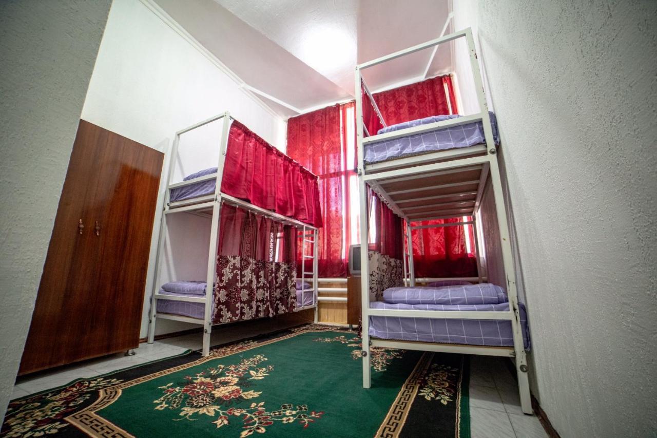 Hostel Nabi Bobo Samarkand Exteriör bild