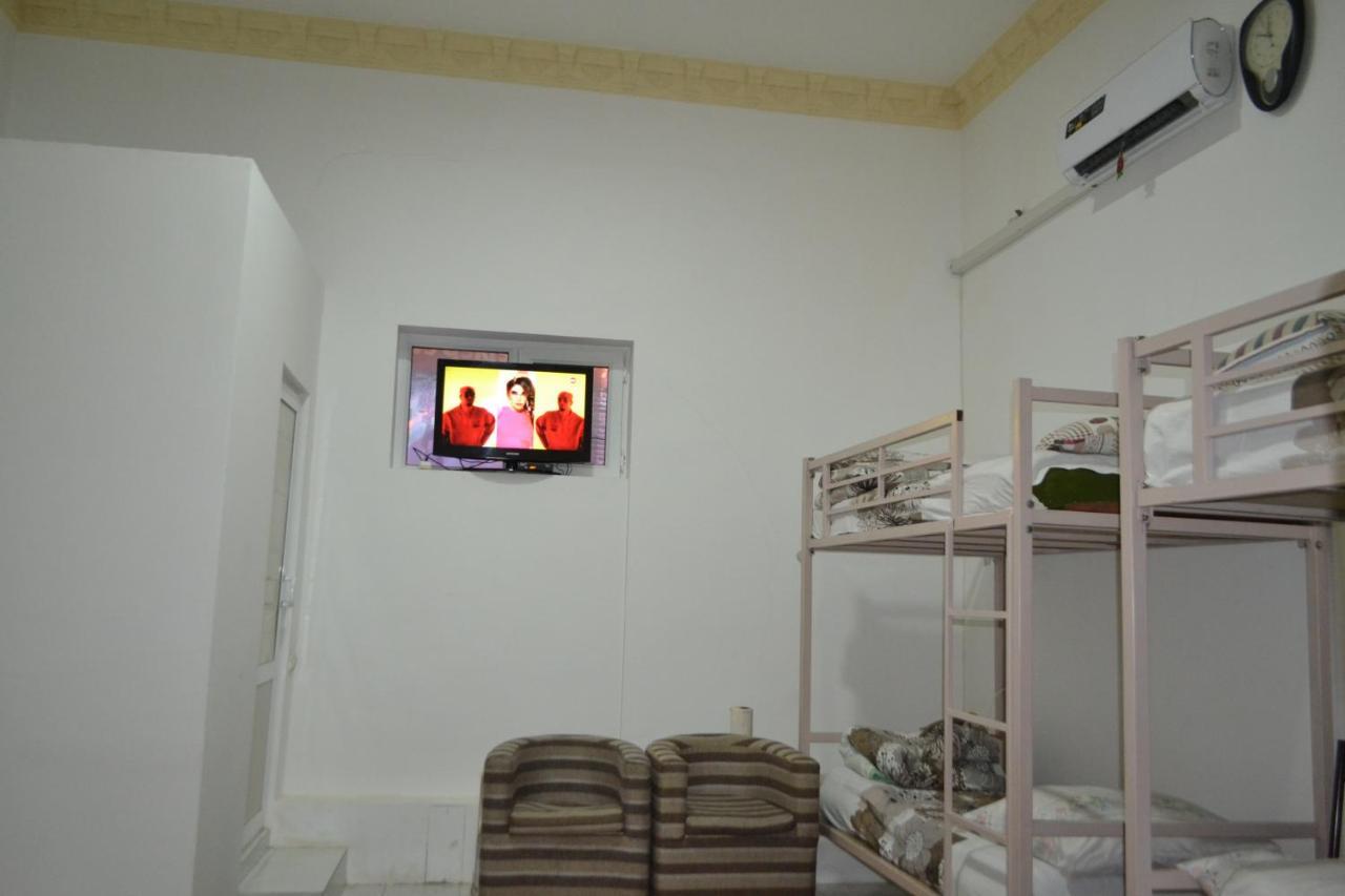 Hostel Nabi Bobo Samarkand Exteriör bild