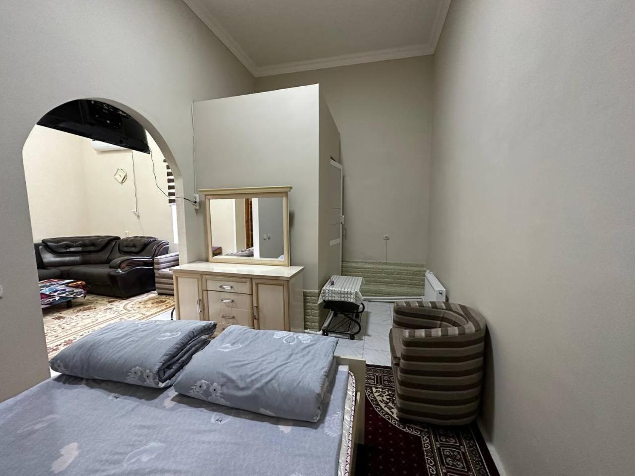 Hostel Nabi Bobo Samarkand Exteriör bild